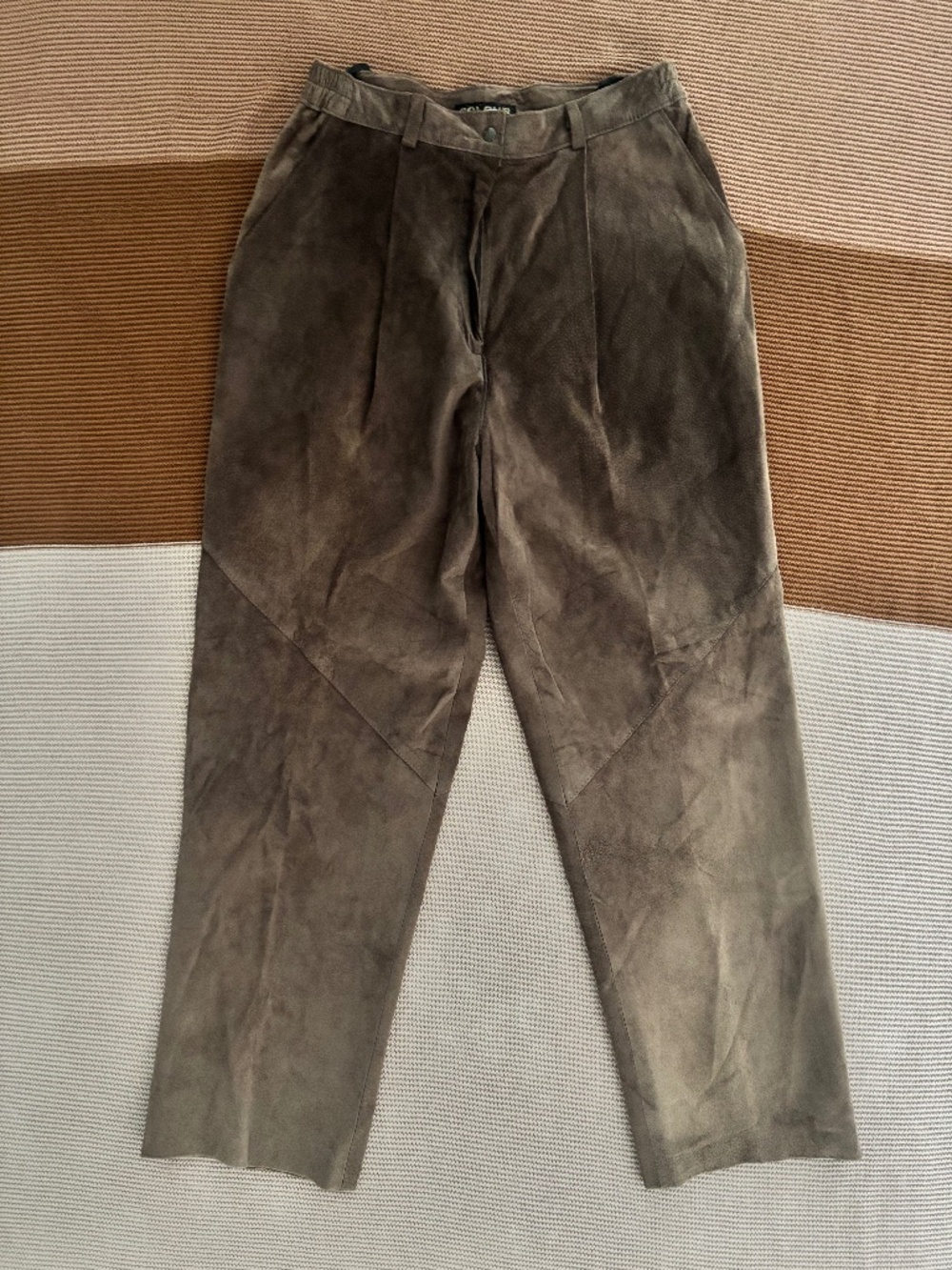 Colour Eighteen Vintage Brown Suede High Rise Tailored Trousers Women’s Size 10